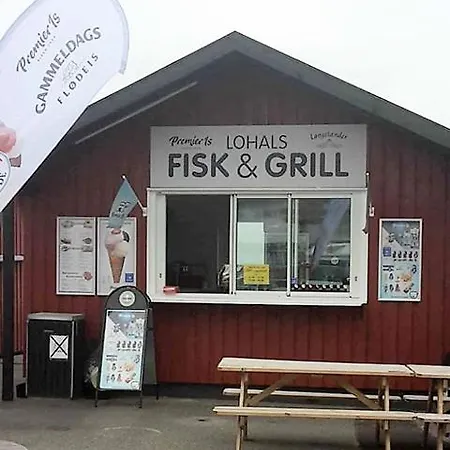 Skovly * Lohals